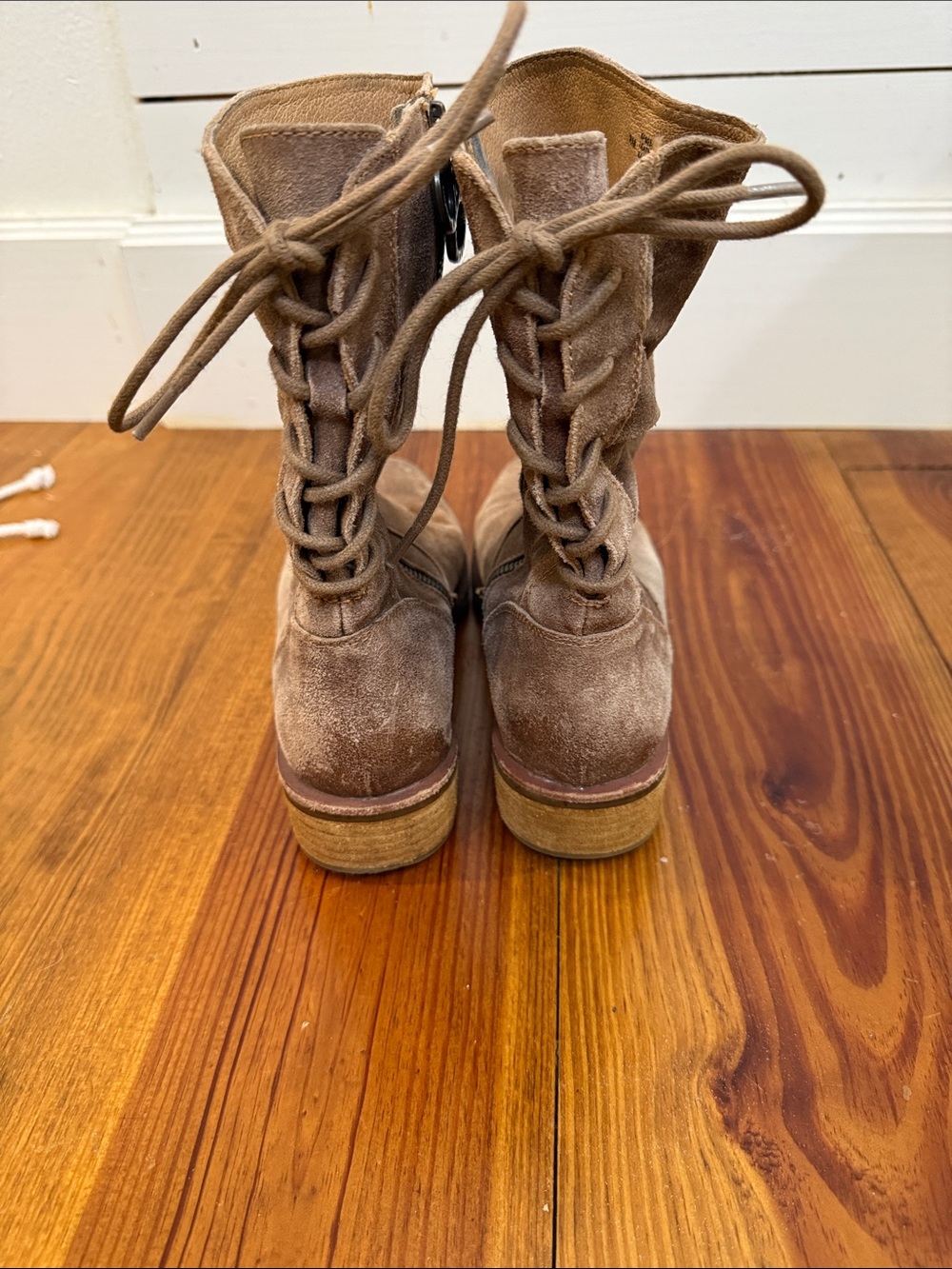 Women’s Lace-Up Suede Ankle Boots in Taupe